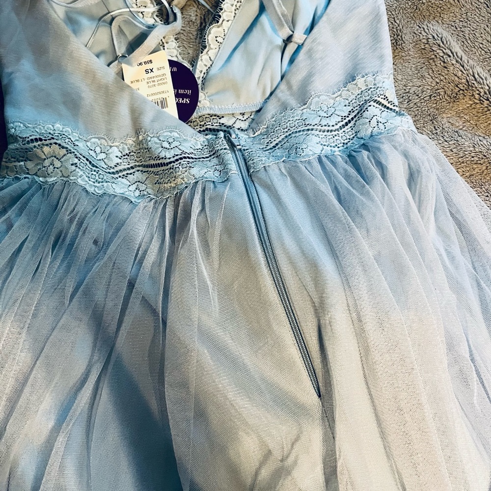 Windsor light blue dress
